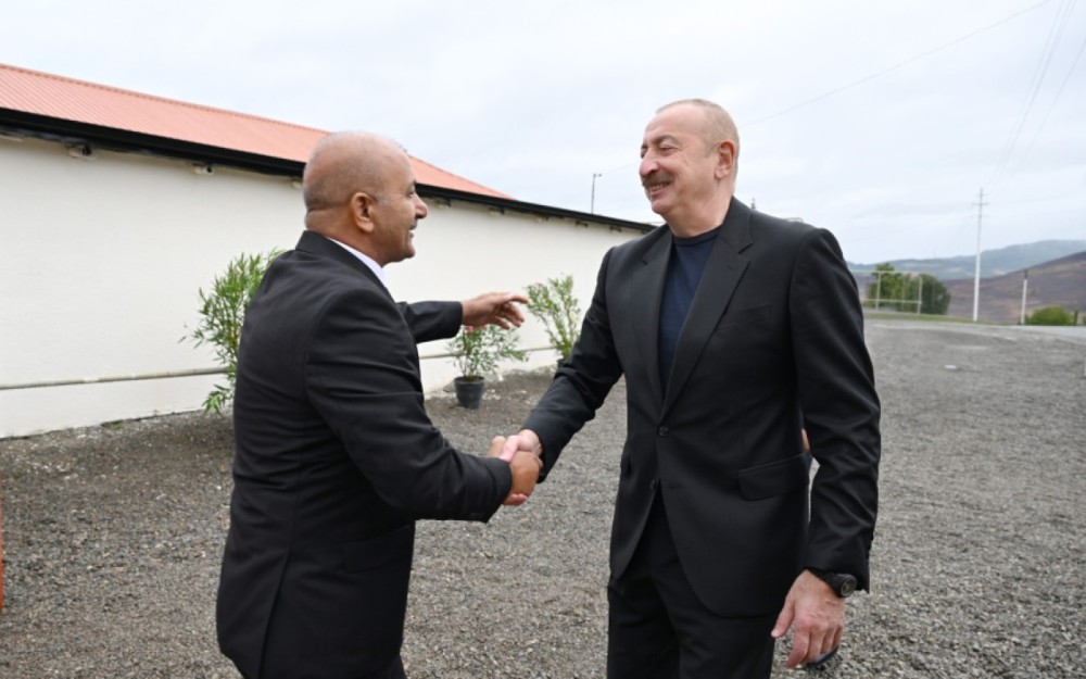 Prezident Sos sakininin evində oldu -FOTOLAR (VİDEO)